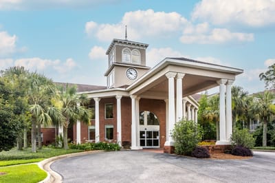Exterior view of Veranda of Pensacola facility entrance