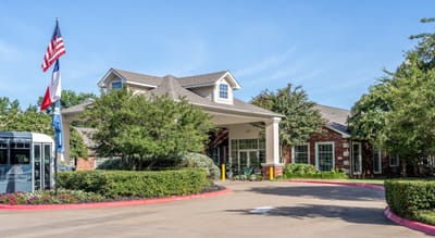 Front entrance of Dogwood Trails Assisted Living