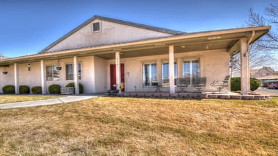 Front exterior view of BeeHive Homes facility