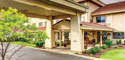 Front entrance of Grande Ronde Retirement Residence