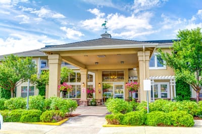 Pelican Pointe Assisted Living — photo 2