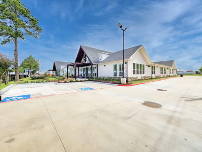 Exterior view of SilverCrest Assisted Living facility