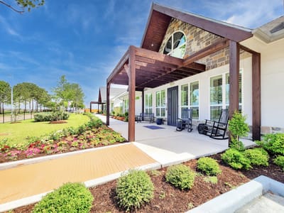 Exterior view of SilverCrest Assisted Living building entrance