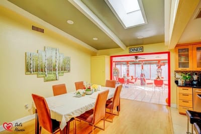 Interior dining room with a table and chairs