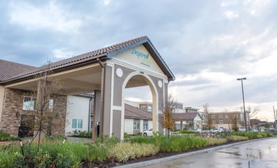 Exterior view of Laurel Glen at Sugar Land entrance