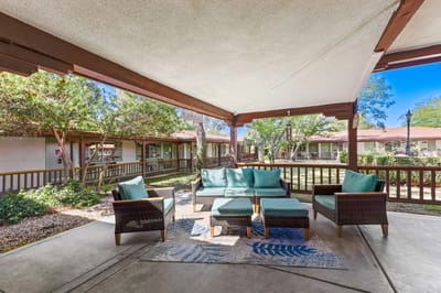 Comfortable lounge area in an assisted living facility