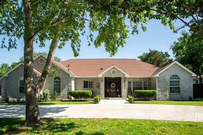 Front view of Pembroke Angel Care facility