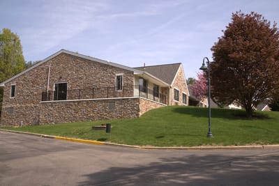 Exterior view of the Beaumont At Bryn Mawr facility