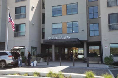 Entrance of Ivy Park at Milpitas with residents arriving
