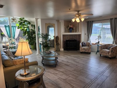 Bright and welcoming common area with comfortable seating