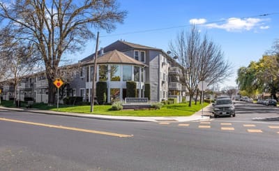 Exterior view of La Loma Senior Apartments
