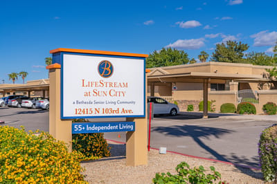 Exterior view of LifeStream at Sun City facility