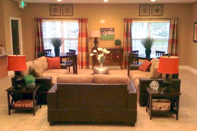 Common area with seating and decorative elements