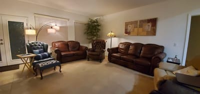 Comfortable seating arrangement in a common area