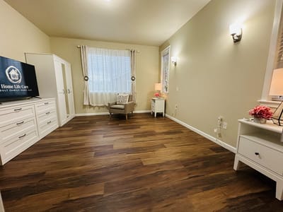 Cozy private room in the facility