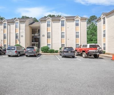 Exterior view of the Peachstone Independent Senior Living building