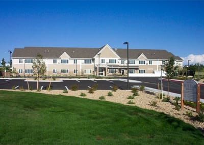 Exterior view of Fox Run Apartments facility