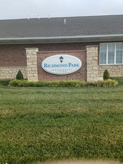 Exterior view of Richmond Park Independent Living sign