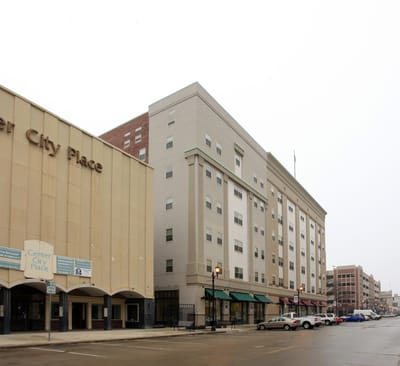 Exterior view of Robertson's Apartments building