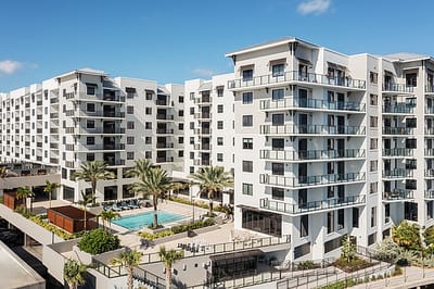 Exterior view of Allegro Fort Lauderdale with pool area