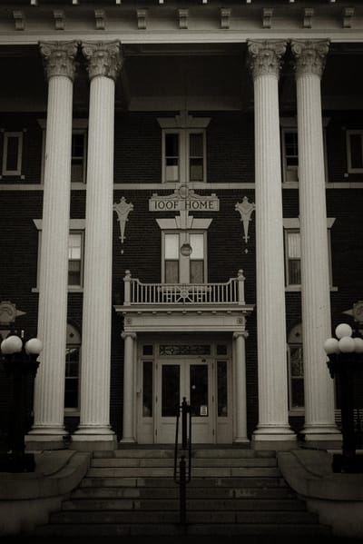 Front entrance of the Washington Odd Fellows Home