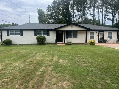 Exterior view of Graceful Hearts Assisted Living facility