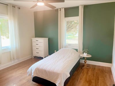Bright and minimalistic private resident room
