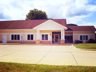 Exterior view of Thornton Heights Assisted Living