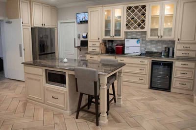 Modern kitchen with cabinetry and appliances