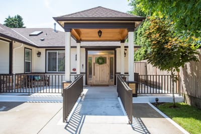 Entrance of Mapleview Manor with accessible ramp