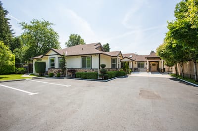 Exterior view of Mapleview Manor's entrance.