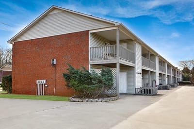 Exterior view of Huntington Place Townhomes