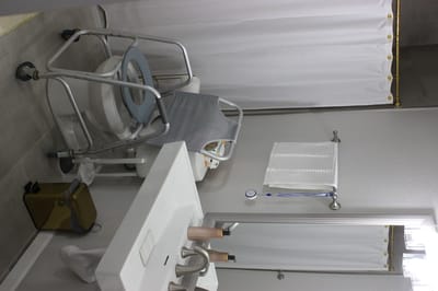 Accessible bathroom equipped for seniors