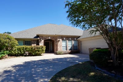 Exterior view of a residential assisted living facility
