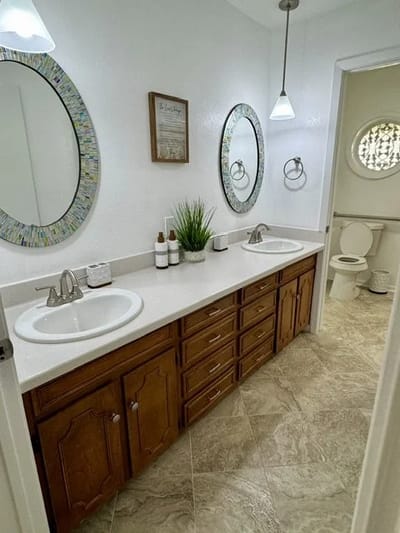 Clean and modern double vanity bathroom