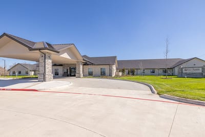 Front entrance of Five Points of College Station