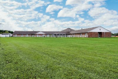 Exterior view of Manchester Center for Rehabilitation and Healing