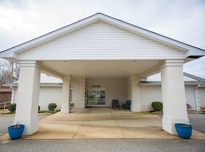 Entrance of Laurelwood Health Care Center.