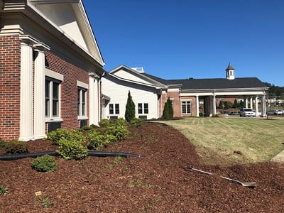 Exterior view of Aspire Physical Recovery Center at Hoover