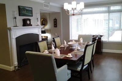 Dining room with elegant table setting