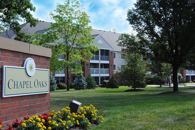Exterior view of Chapel Oaks senior living facility