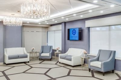 Bedford Center for Nursing and Rehabilitation, Nursing Home in Brooklyn, NY — Modern lounge area with stylish seating and decor