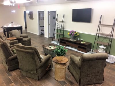 Common area with seating and decor