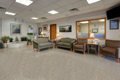 Common area with seating and decorative elements
