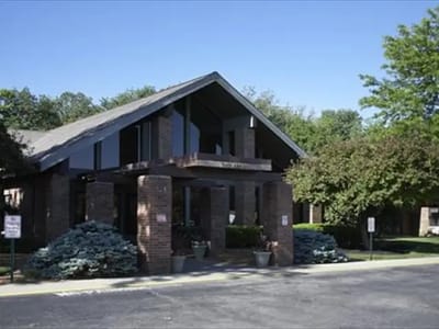 Exterior view of the Arbors at Milford facility