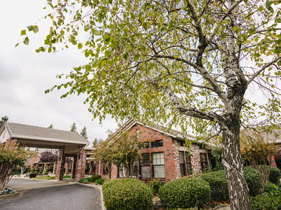 Exterior view of Oakwood Memory & Senior Care facility