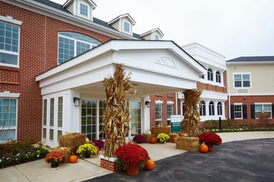 Entrance of Meadow Glen at Phoebe Richland adorned with seasonal decor