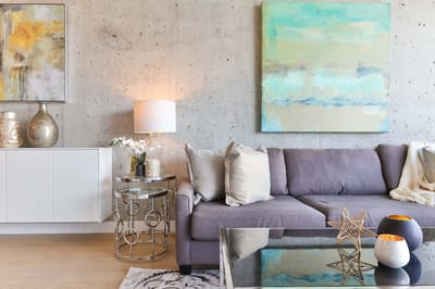 Providence Living at Maitland, assisted living in Orlando, FL — Modern living room with artwork and decorative accents
