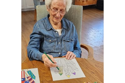 Resident coloring in a common area activity