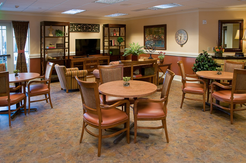Common area with seating and decorative elements